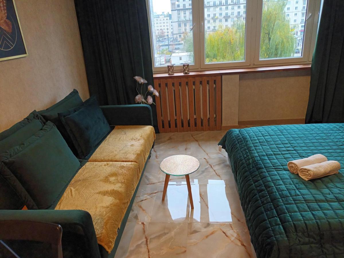 Green Apartament W Centrum Варшава Екстер'єр фото